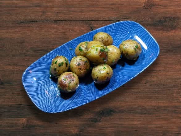 SIDE GARLIC-HERBED POTATOES