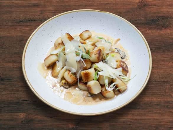 PAN ROASTED POTATO GNOCCHI