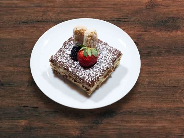 TRADITIONAL TIRAMISU