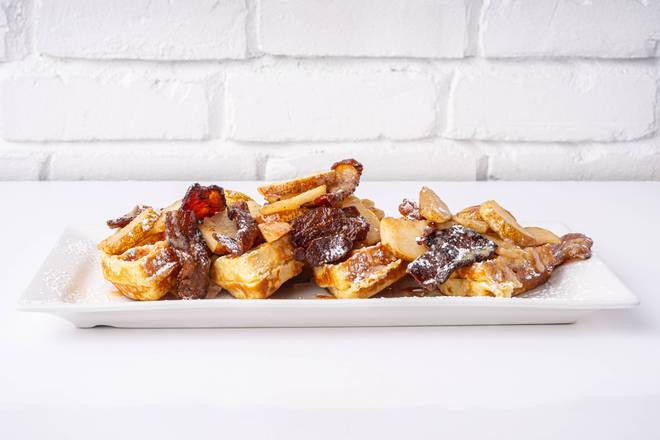 Gaufres au caramel salé aux poires et au bacon /Salted Caramel Waffles with Pears and Bacon