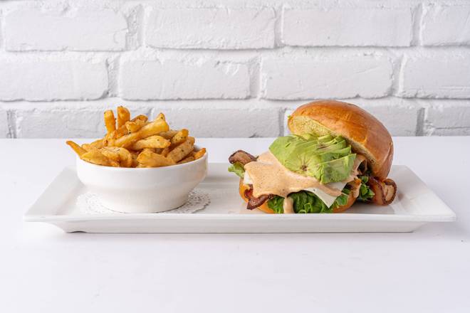 Burger au poulet grillé / Grilled Chicken Burger