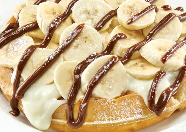 Waffle with bananas