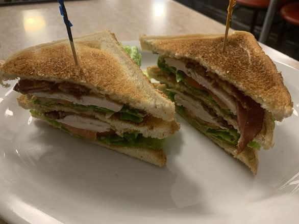 Club House (3 Decker Sandwich) with bacon, lettuce, tomato and real chicken breast with mayo)