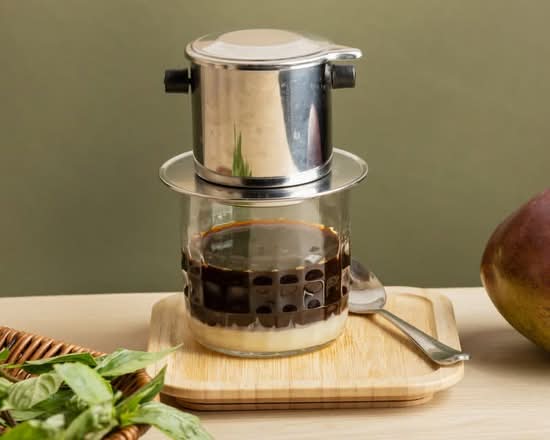 D02 Viet Coffee (Hot)