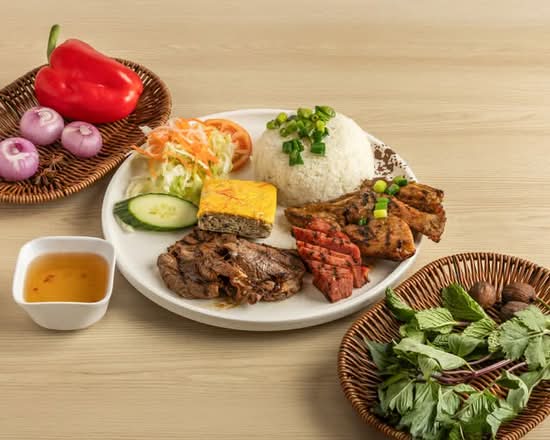 R01 House Special Viet Broken Rice