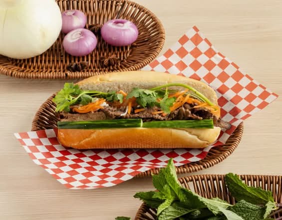 M02 Grilled Beef Baguette