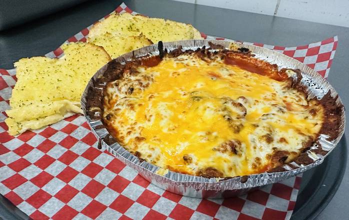 Lasagna with Garlic Bread