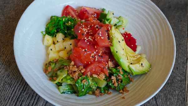 TUNA POKE BOWL