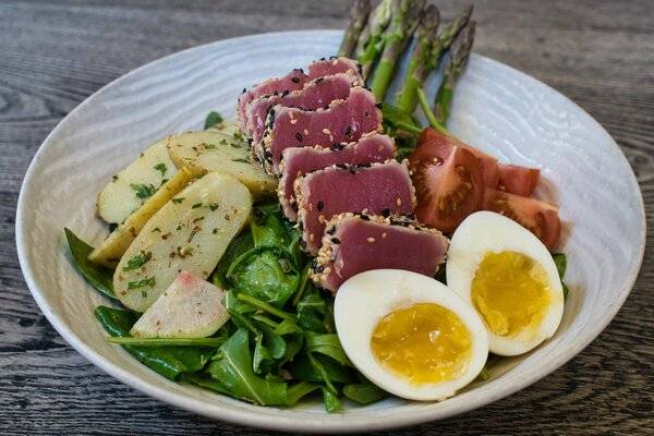 TUNA NIÇOISE