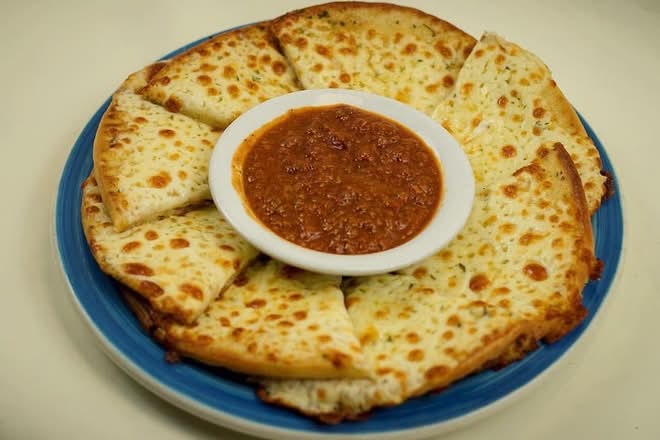 Garlic Cheese Pita & Meat Sauce