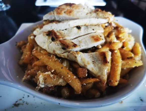 Greek Fries with Chicken