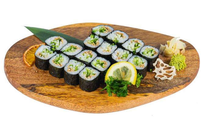 Cucumber Roll (16 pcs) (큐컴버 롤)