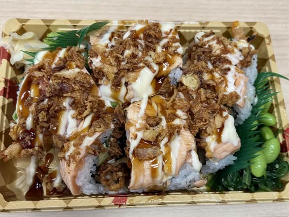 Salmon Teriyaki Roll (연어 테리야끼 롤)