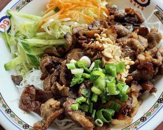 Grilled BBQ Pork on Vermicelli Noodles (Bun Thit Nuong)