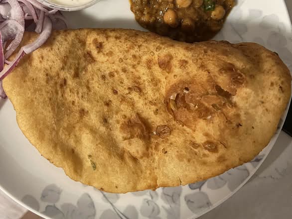 Chana Bhatura