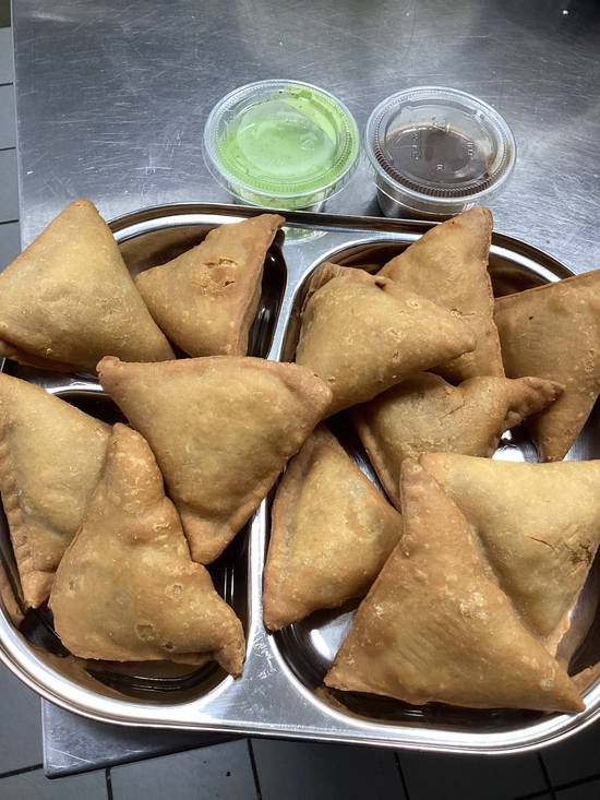Veg- Samosa-12pcs-medium size