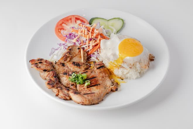 Grilled Pork Chop and Sunny Egg with Steam Rice (Cơm Sườn Nướng ỐP La)
