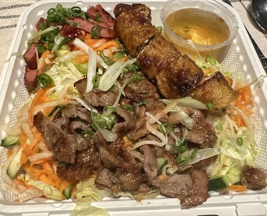 66. Grilled Lemon Grass Pork, Spring Roll & Grilled Minced Pork Patty with Vermicelli (Bún Thịt Nướng, Chả Giò, Nem Nướng) ( 燒牛肉春卷米粉)