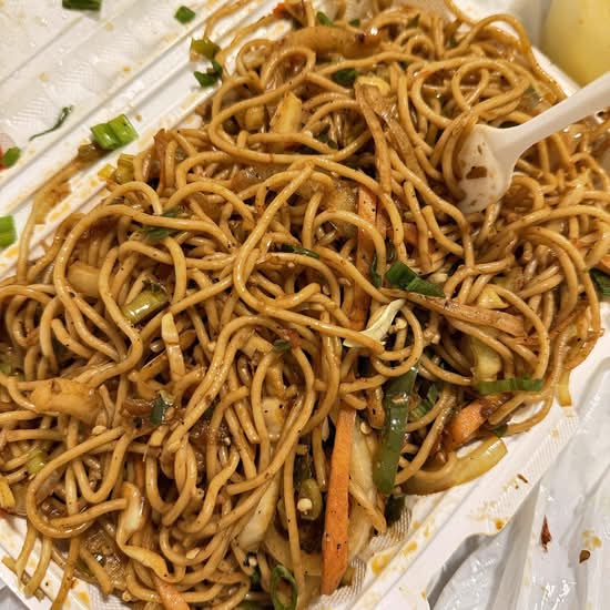 Noodles (Veg / Non-Veg)