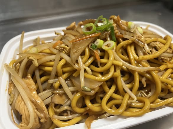 Shanghai fried noodles