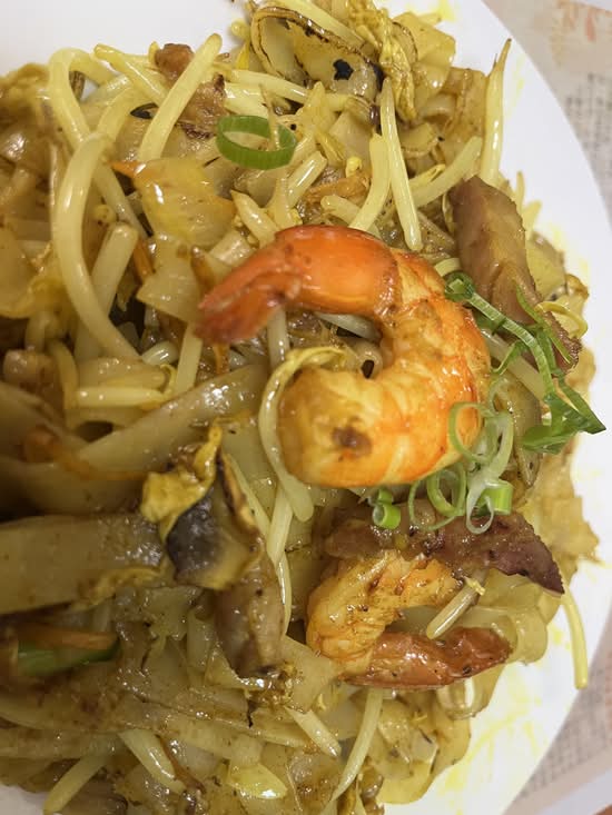 50C**Char Kway Teow*（Malaysian Style Stir Fried Rice Noodles）