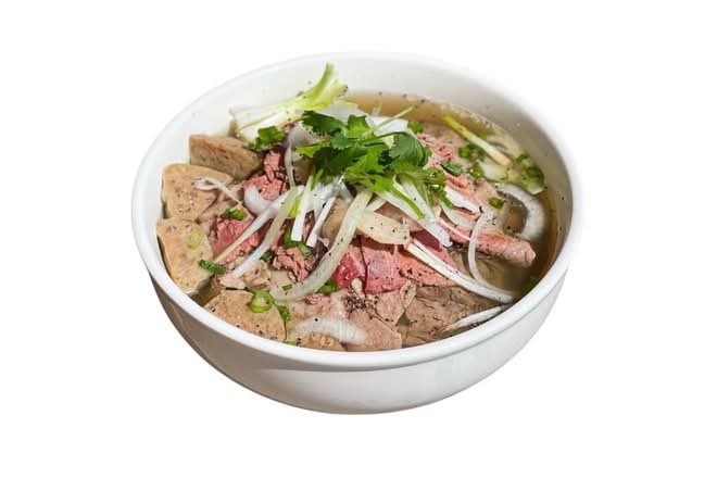 Phở đặc biệt ( house special)