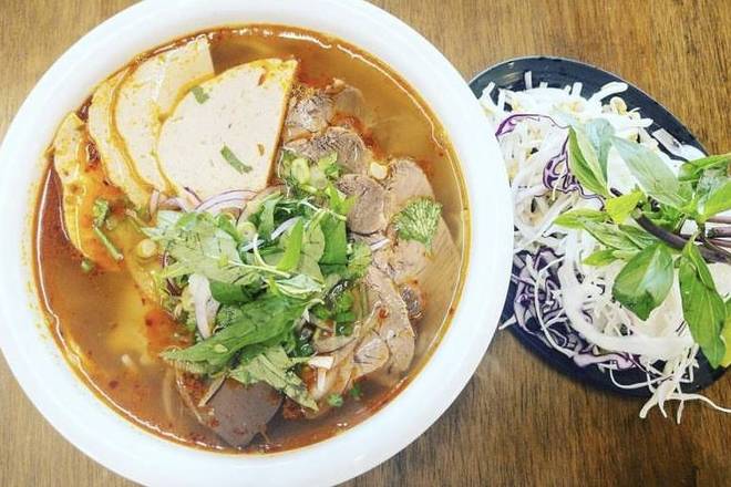 Bún bò hue