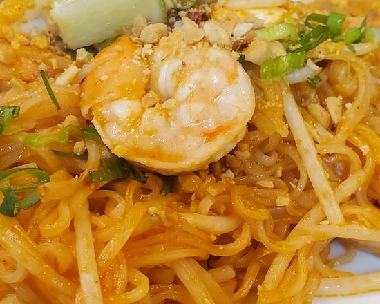Chicken & Shrimp Pad Thai
