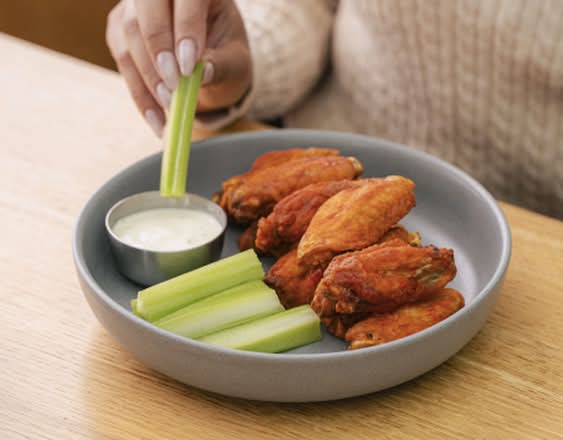 CHICKEN WINGS