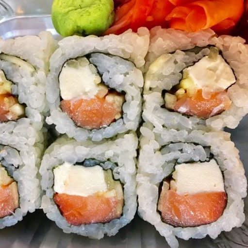 Smoked Salmon & Cheese Roll