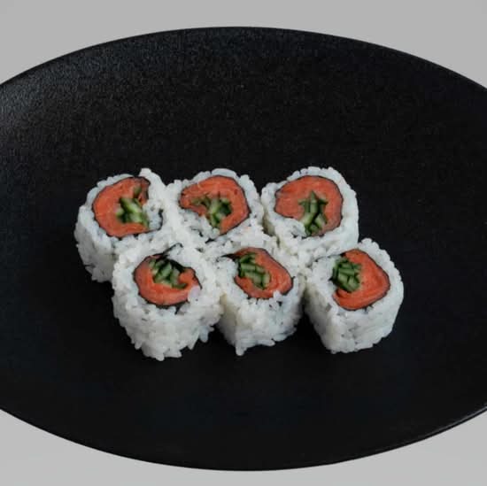 Smoked Salmon Roll