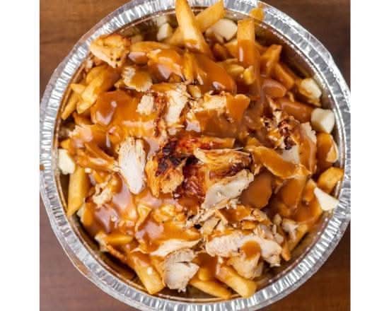 Grande Poutine Taouk