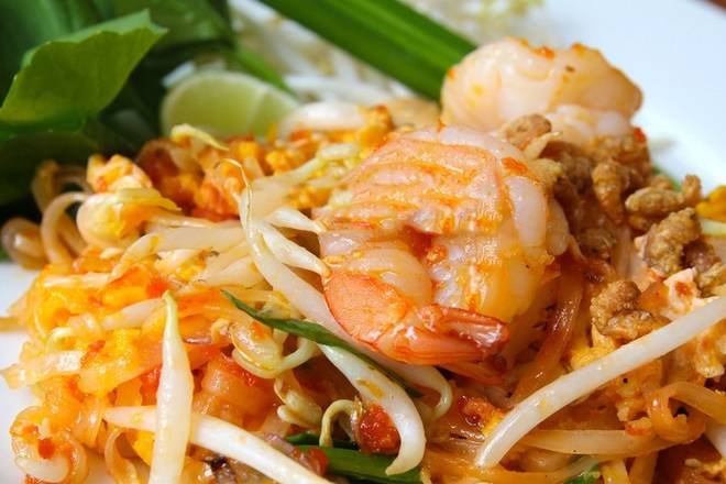 24. Singapore Noodles