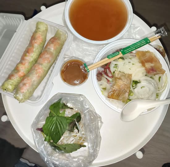 16. Rare Beef, Brisket, Tendon, and Tripe Rice Noodle in Soup (Phở Tái, Nam, Gân, Sách)