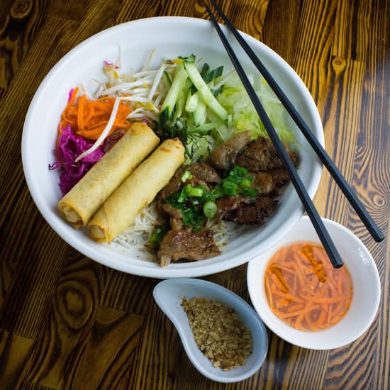 B6. Spring Roll & Grilled Beef Vermicelli