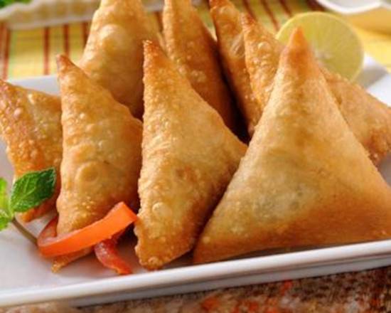Vegetable Samosa (2 Samosas)