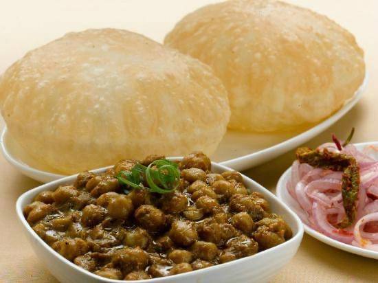 Channa Bhatura Lunch Platter