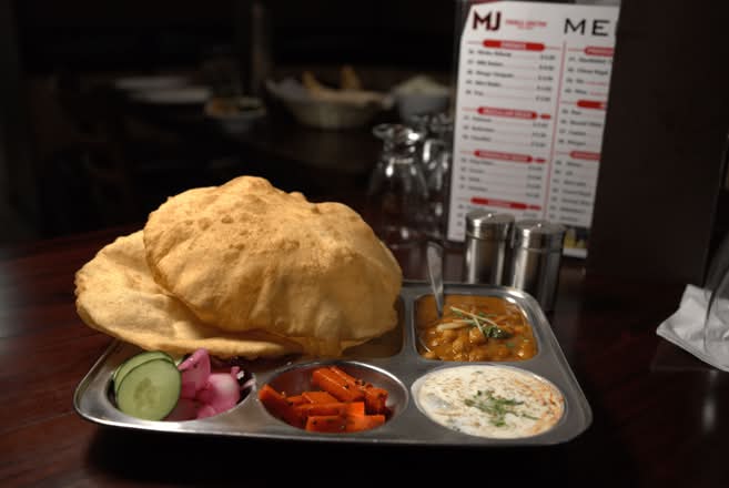Chana Bhatura