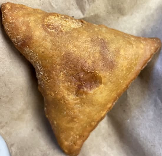 Veg Samosa (1 Pc without sauce)