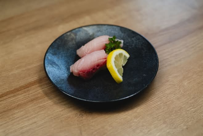 2pc HAMACHI / YELLOWTAIL