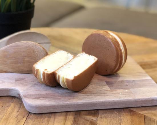 Vanilla Custard Wheel Cake