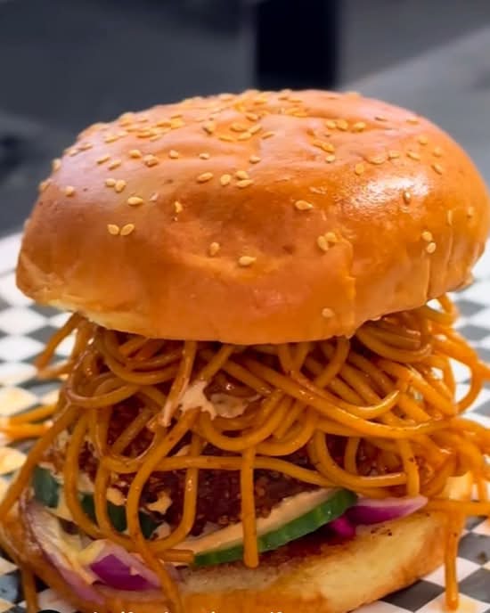 Aloo Tikki Noodle Burger