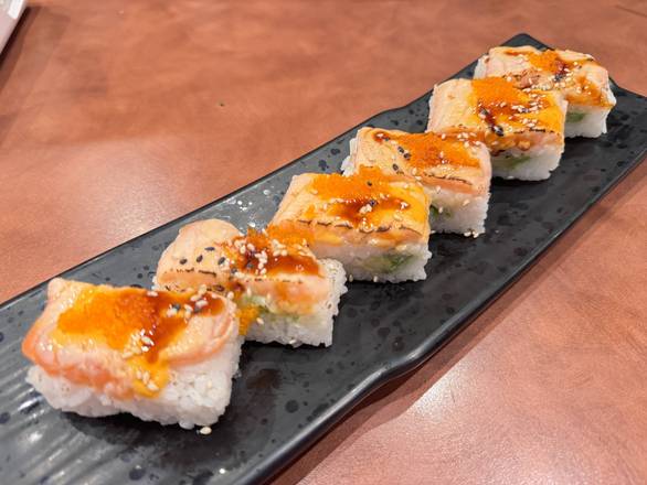 Salmon pressed sushi