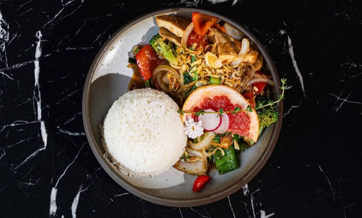 Garlic Pad Pak (Garlic Stir-Fry)