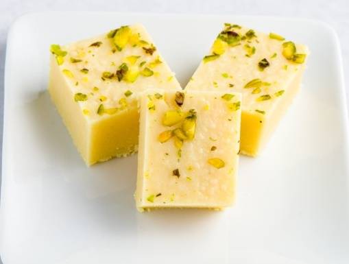 Pista Burfi (pista on top)