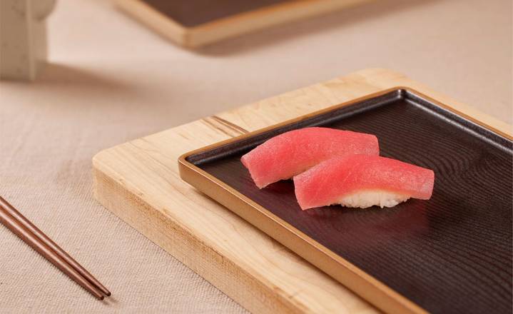 Red Tuna Sushi (2pcs)
