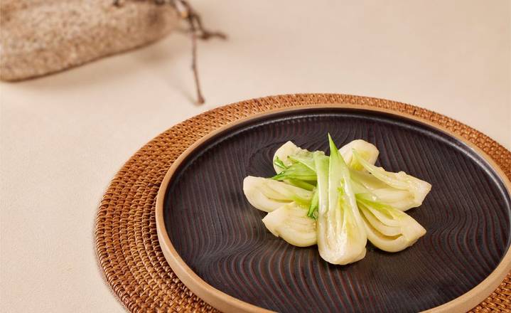 Bok Choy in Garlic Sauce