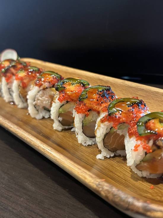 Aburi Tobiko Roll (8 pcs)