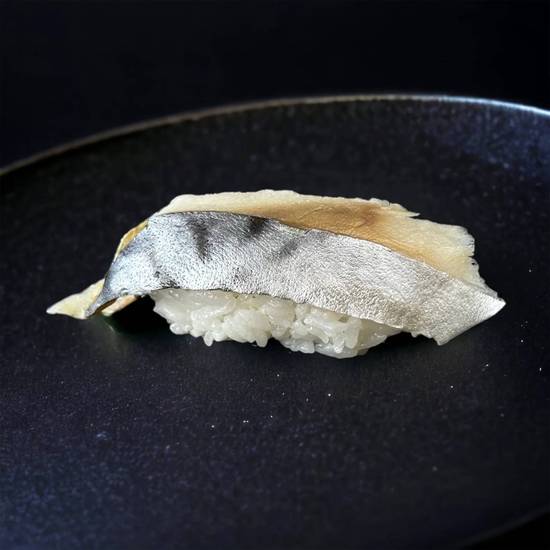 Saba Nigiri (1 pc)