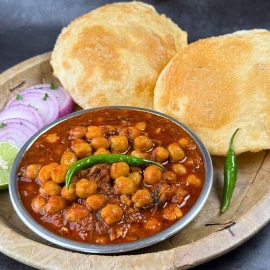 Chole Puri